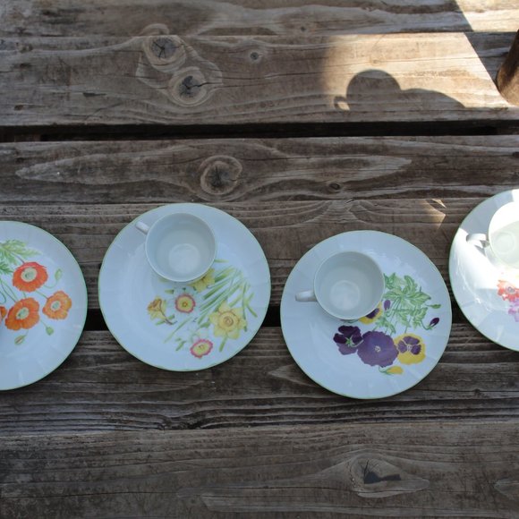 1950s MCM Vintage Flower Coffee Tea Mug Matching Plate Complete Set of 4 - Picture 10 of 16